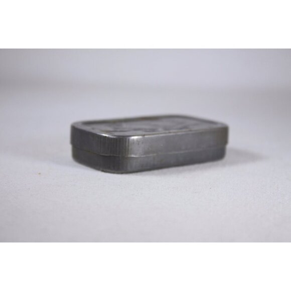 Vintage wedding bells metal tin. small metal storage tin for diy diorama, travel - Picture 7 of 10